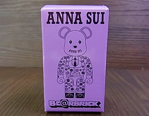 実際に弊社で買取させて頂いたBE@RBRICK/ベアブリック ANNA SUI/アナスイ 2011/コラボ 100％の画像 8枚目