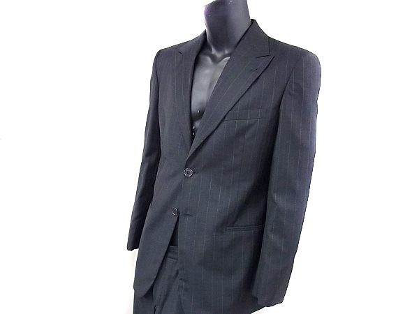 実際に弊社で買取させて頂いたGiorgio Armani/ジョルジオアルマーニ ストライプセットアップ1の画像 1枚目