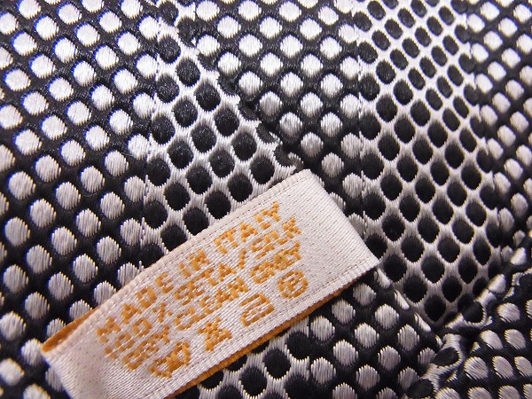 実際に弊社で買取させて頂いたBVLGARI/ブルガリ シルクネクタイ ドット柄 ブラック×ホワイトの画像 4枚目