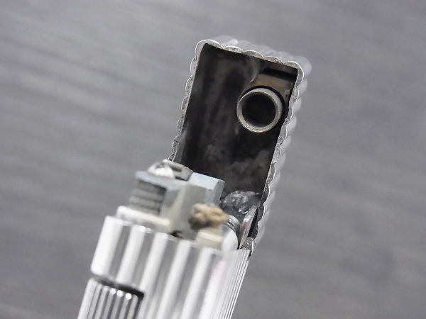 実際に弊社で買取させて頂いたdunhill/ダンヒル ビンテージ スターリング 1940年代 ライターの画像 4枚目