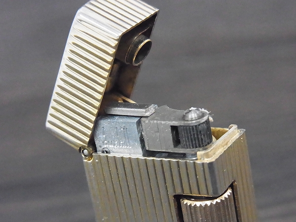 実際に弊社で買取させて頂いたダンヒル ヴィンテージ 1950年代頃 U.S.PATENT オイルライターの画像 4枚目