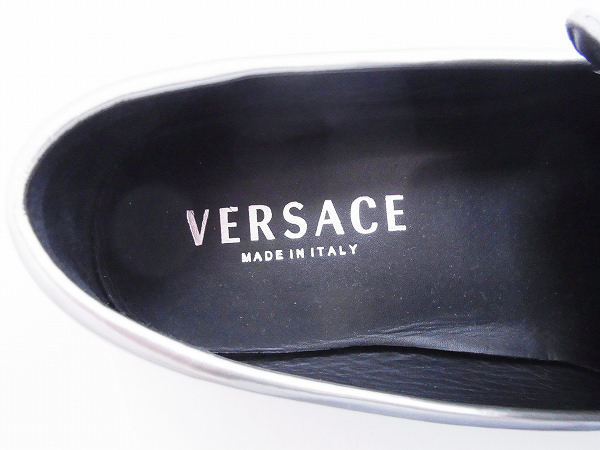 実際に弊社で買取させて頂いたVersace/ヴェルサーチ 編みこみビットローファー シルバー/40の画像 7枚目