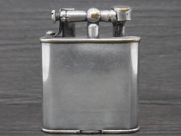 実際に弊社で買取させて頂いたダンヒル 1920s ビンテージ ダブルホイールオイルライターの画像 1枚目