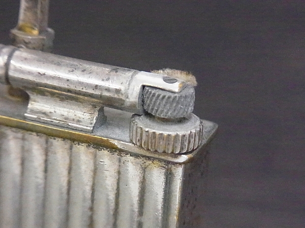 実際に弊社で買取させて頂いたPARKER/パーカー By ALFRED DUNHILL ビンテージ オイルライターの画像 3枚目