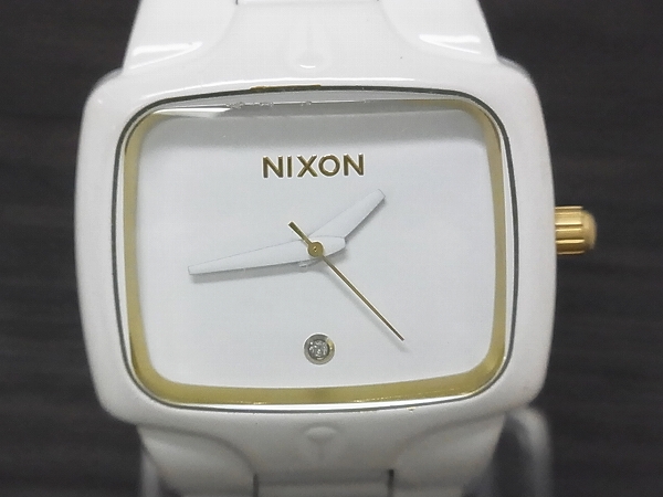 実際に弊社で買取させて頂いた【10万↑】NIXON PLAYER オールホワイト 1Pダイヤ A140-1035の画像 2枚目