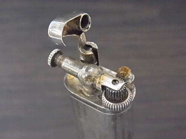 実際に弊社で買取させて頂いたdunhill/ダンヒル SYLPH VFJ刻印 オールド オイルライターの画像 3枚目