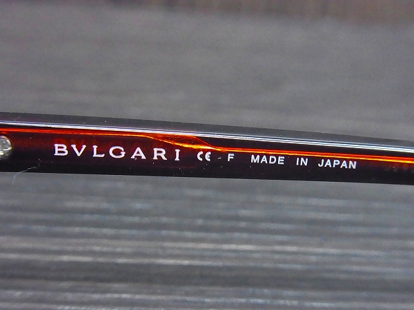 実際に弊社で買取させて頂いたBVLGARI/ブルガリ スクエア型 眼鏡/メガネフレーム BV1044Tの画像 4枚目