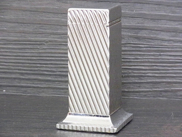 実際に弊社で買取させて頂いたDunhill/ダンヒル 卓上型ローラライト オイルライター シルバーの画像 1枚目