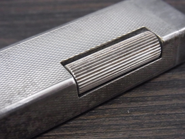 実際に弊社で買取させて頂いたDUNHILL LONDON/ダンヒル 1940年代頃 ビンテージライター 銀の画像 4枚目