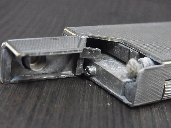 実際に弊社で買取させて頂いたdunhill/ダンヒル 英国製 オールド オイルライター PAT.440072の画像 2枚目