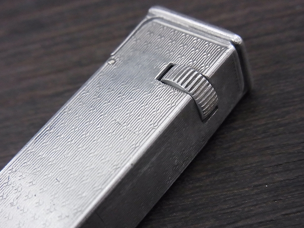 実際に弊社で買取させて頂いたダンヒル CARTIER ヴィンテージ スターリング ガスライターの画像 1枚目