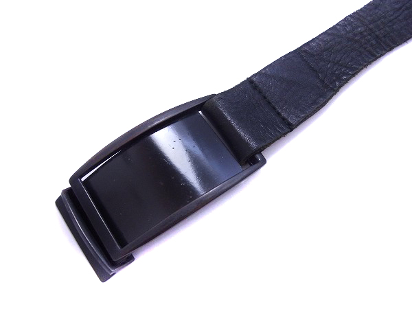 実際に弊社で買取させて頂いたato/アトウ レザーベルト スクエアバックル 無地 ブラックの画像 1枚目