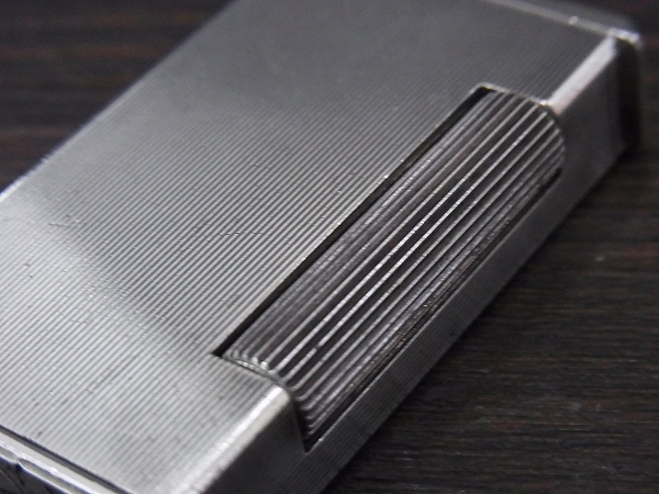 実際に弊社で買取させて頂いたdunhill ビンテージ 1950年代 スターリングガスライター 440072の画像 3枚目