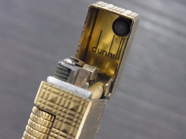 実際に弊社で買取させて頂いたdunhill/ダンヒル ビンテージ フロレンタイン柄 ライター 金の画像 5枚目