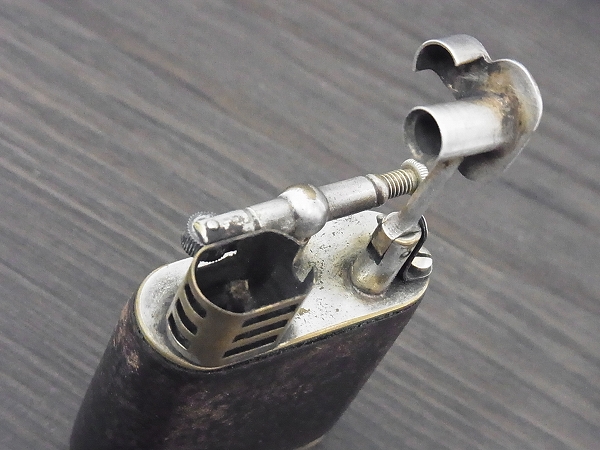 実際に弊社で買取させて頂いたdunhill ビンテージ 1920年代 革張り ダブルホイールライターの画像 5枚目