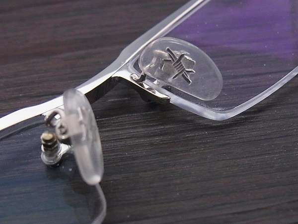 実際に弊社で買取させて頂いたレスザンヒューマン Andrei.C メガネフレーム スクエア型 銀の画像 6枚目