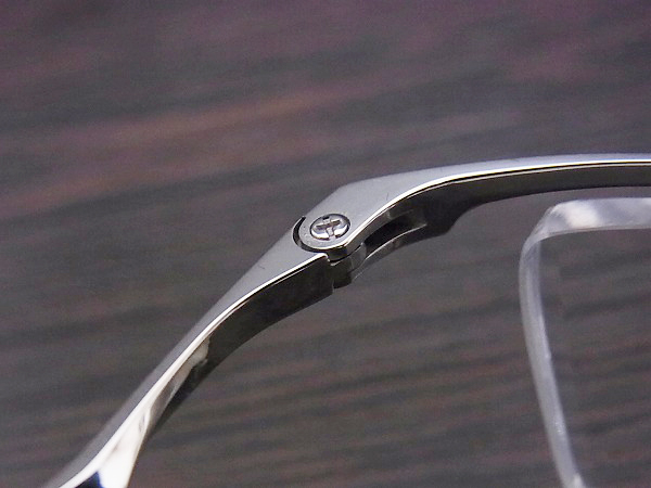 実際に弊社で買取させて頂いたレスザンヒューマン Andrei.C メガネフレーム スクエア型 銀の画像 3枚目