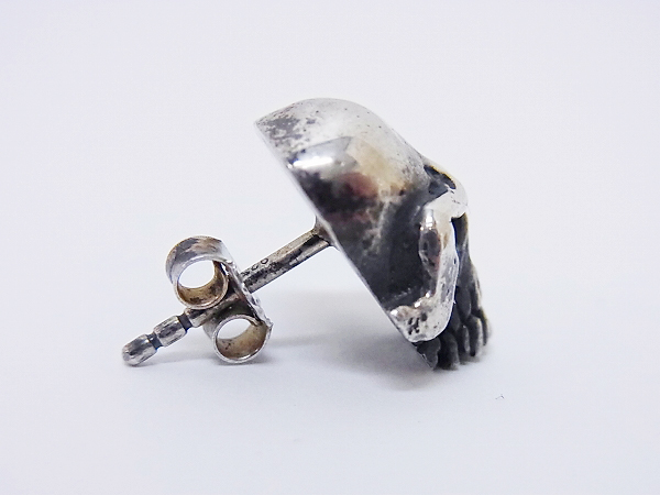 実際に弊社で買取させて頂いたTHIRTEEN DESIGNS/サーティーンデザインズ マッドスカルピアスの画像 3枚目