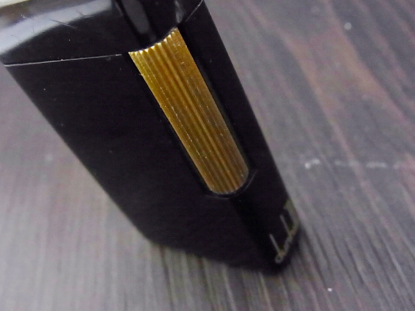 実際に弊社で買取させて頂いたdunhill/ダンヒル  ローラガス ライター ブラック プレーンの画像 2枚目