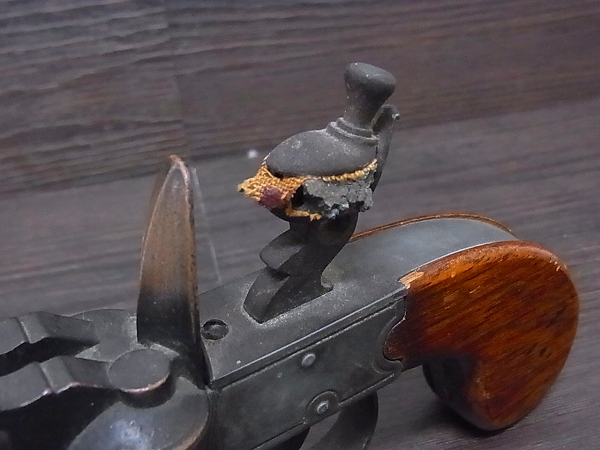 実際に弊社で買取させて頂いたダンヒル ビンテージ オイルライター TINDER PISTOL/40年代製の画像 5枚目