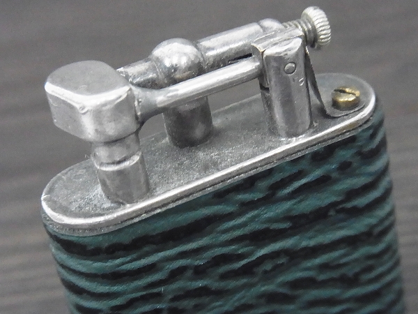 実際に弊社で買取させて頂いたダンヒル 革貼り ビンテージ 1920年代 ダブルホイールライターの画像 5枚目