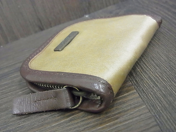 実際に弊社で買取させて頂いたGARNI/ガルニ ラウンドジップ コインケース/小銭入れ 茶系の画像 3枚目