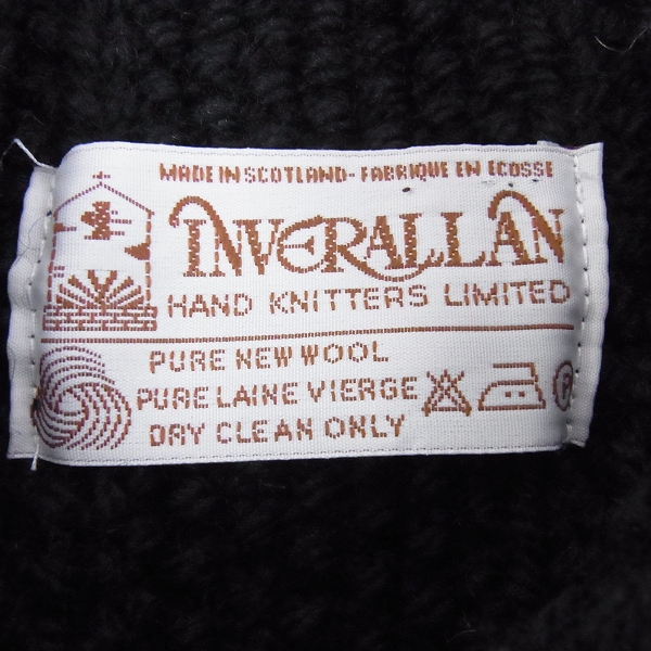 実際に弊社で買取させて頂いた☆INVERALLAN/インバーアラン ケーブル編み カーディガンの画像 2枚目