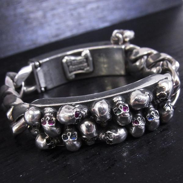 実際に弊社で買取させて頂いた【1点物/ギャラ付】STANLEY GUESS/スタンリーゲス ダブルIDウッドインレイドマルチスカル＆クラシックリンクブレスレットw/ストーンアイズの画像 1枚目