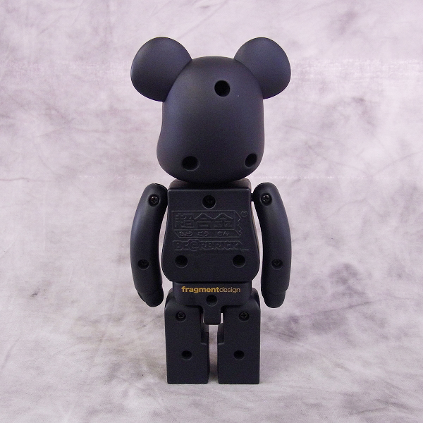 実際に弊社で買取させて頂いたMEDICOM TOY/メディコムトイ×fragment/フラグメント BE@RBRICK/ベアブリック 超合金 200％ の画像 2枚目