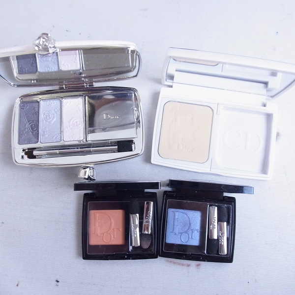 実際に弊社で買取させて頂いたChristian Dior/クリスチャンディオール グロス/アイシャドウ/ファンデ等 コスメ 10点SETの画像 1枚目
