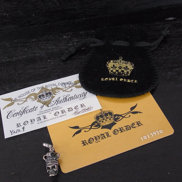 実際に弊社で買取させて頂いた【ギャラ付】ROYAL ORDER/ロイヤルオーダー タイニースカル w/タイニークラウン ペンダントトップの画像 6枚目