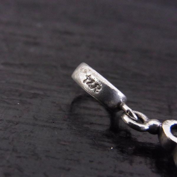 実際に弊社で買取させて頂いたLoree Rodkin/ローリーロドキン ミディアム ゴシック クロス ペンダントの画像 4枚目