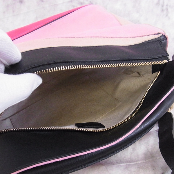 実際に弊社で買取させて頂いたLOEWE/ロエベ パズルバッグ ショルダー スエードの画像 4枚目