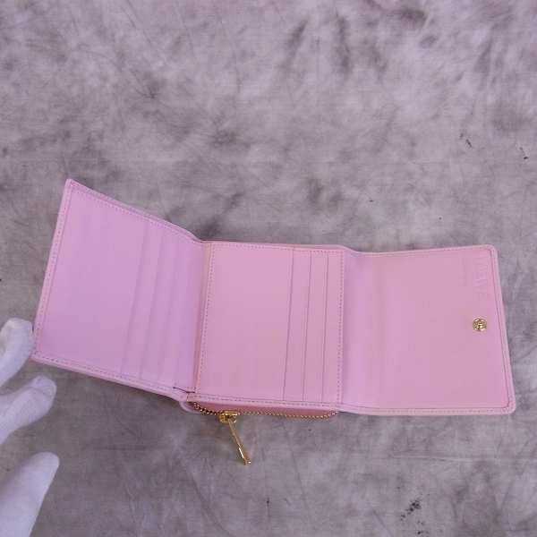 実際に弊社で買取させて頂いたLOEWE/ロエベ ラウンドジップ ウォレットの画像 4枚目