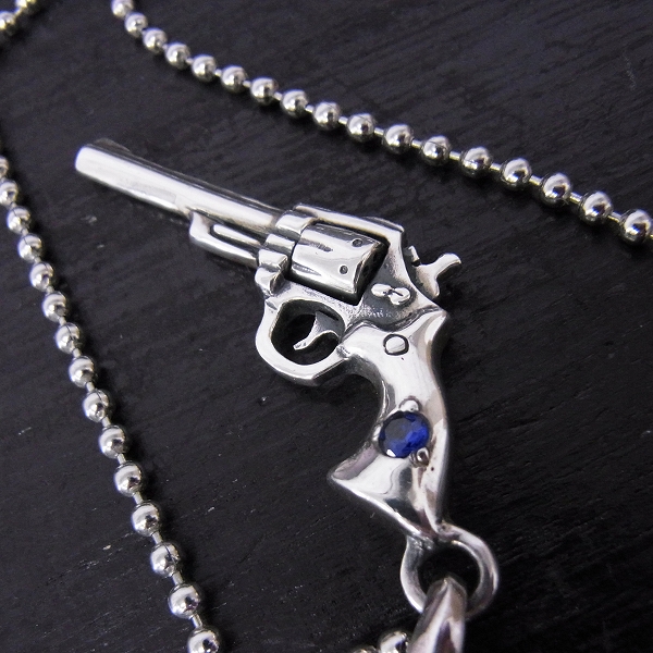 実際に弊社で買取させて頂いたDEAL DESIGN/ディールデザイン リボルバーペンダント w/サファイア