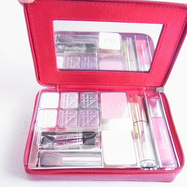 実際に弊社で買取させて頂いたChristian Dior/クリスチャンディオール リップグロス/アイシャドウ/コットン他 9点SETの画像 2枚目