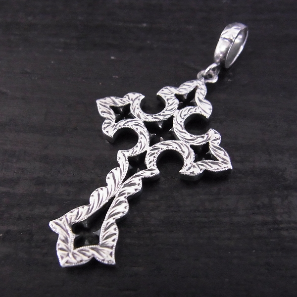 実際に弊社で買取させて頂いたLoree Rodkin/ローリーロドキン ノートルダムクロス ペンダント