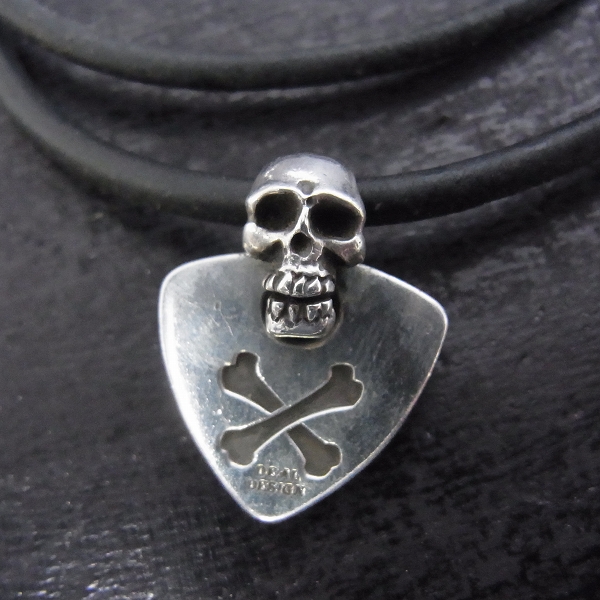 実際に弊社で買取させて頂いたDEAL DESIGN/ディールデザイン ギターピック スカル ブレスレットの画像 1枚目