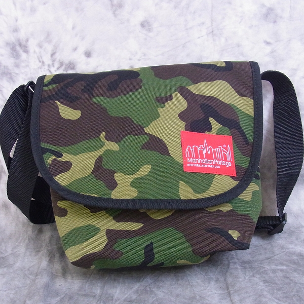 実際に弊社で買取させて頂いたMANHATTAN Portage/マンハッタンポーテージ 迷彩柄/カモ柄 ミニショルダーバッグの画像 1枚目