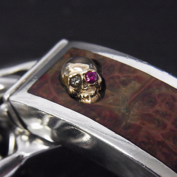 実際に弊社で買取させて頂いた【1点物/ギャラ付】STANLEY GUESS/スタンリーゲス ダブルIDウッドインレイドマルチスカル＆クラシックリンクブレスレットw/ストーンアイズの画像 3枚目