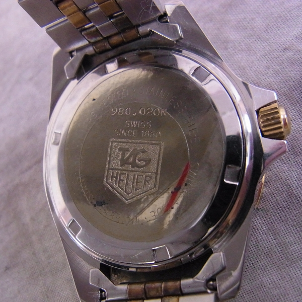 実際に弊社で買取させて頂いたTAG HEUER/タグホイヤー プロフェッショナル 1000 クォーツ 980 020N【動作未確認】の画像 3枚目