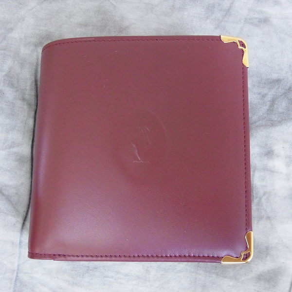 実際に弊社で買取させて頂いたCartier/カルティエ マストライン 二つ折り レザー 財布