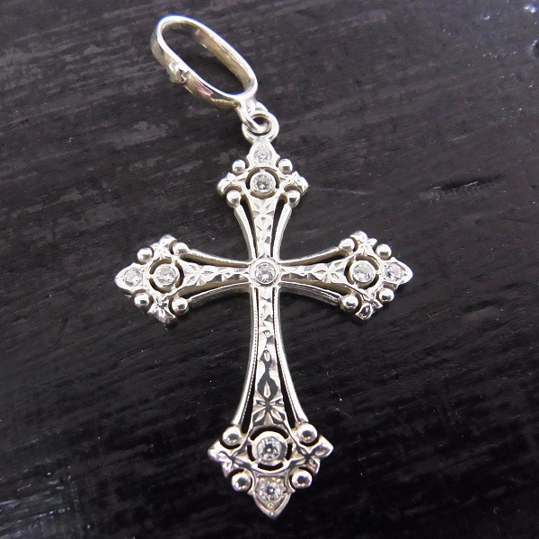 実際に弊社で買取させて頂いた【ギャラ】loreeRodkin/ローリーロドキン スモールファンシーゴシッククロスペンダント SV925の画像 1枚目