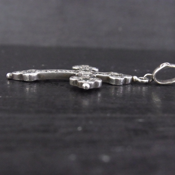 実際に弊社で買取させて頂いたLoree Rodkin/ローリーロドキン ミディアム ゴシック クロス ペンダントの画像 5枚目