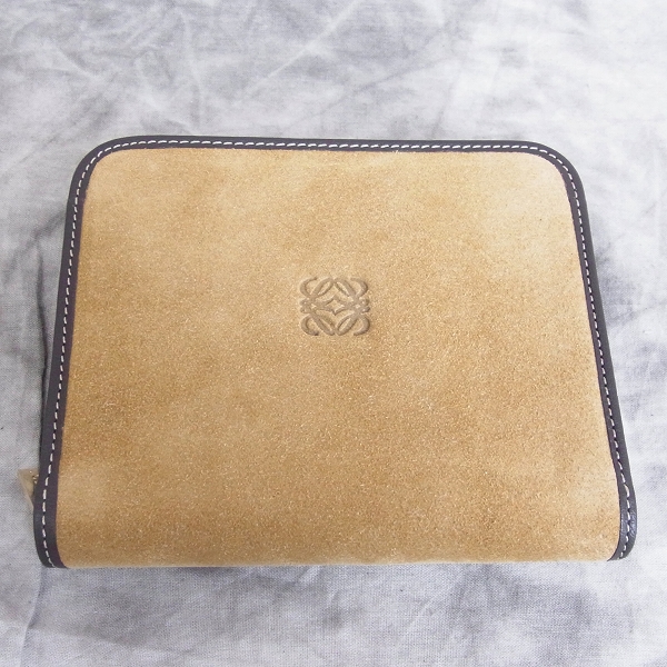 実際に弊社で買取させて頂いたLOEWE/ロエベ 二つ折り スエードレザー 財布