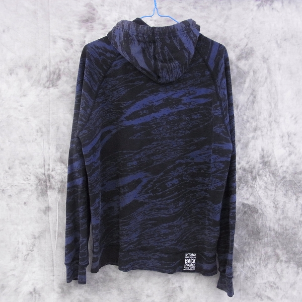 実際に弊社で買取させて頂いた☆Back Channel/バックチャンネル ゴーストライオンカモ ZIPアップパーカー/Lの画像 1枚目