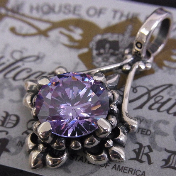 実際に弊社で買取させて頂いた【ギャラ付】ROYAL ORDER/ロイヤルオーダー　FDL SOLITAIRE PENDANT/FDLソリティアペンダント w/ラベンダーCZ SP353-2-CZ