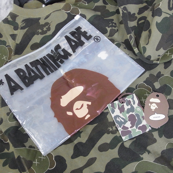 実際に弊社で買取させて頂いたA BATHING APE/アベイシングエイプ×KAWS/カウズ サルカモ/迷彩 スウェット/Lの画像 4枚目