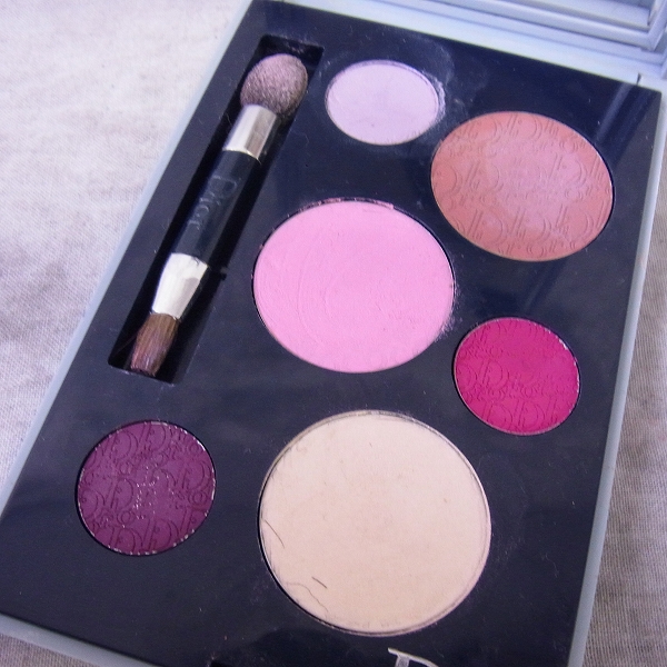 実際に弊社で買取させて頂いたChristian Dior/クリスチャンディオール ファンデ/メイクパレット/アイシャドウ等 コスメ 5点セットの画像 3枚目