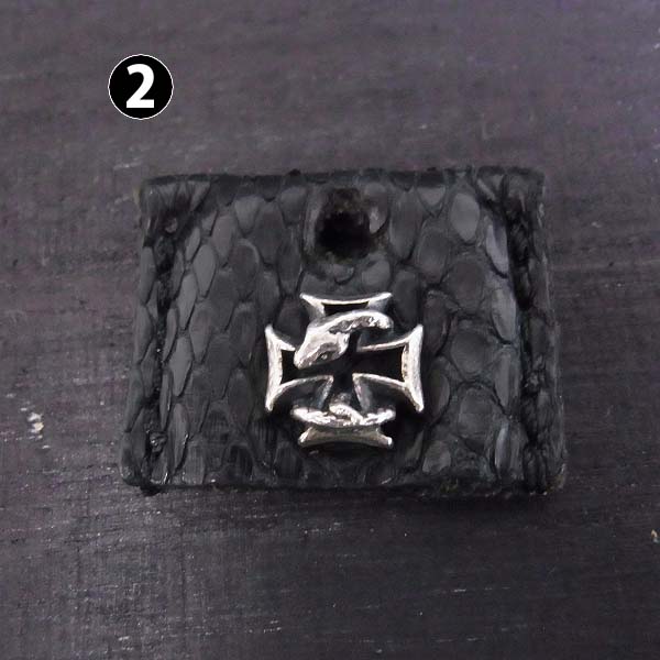 実際に弊社で買取させて頂いたDEAL DESIGN/ディールデザイン レザーベルトブレスレット レザーキーカバー 2点SETの画像 2枚目